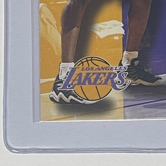Kobe Bryant Skybox Premium Rookie Card - Picture 8 of 10